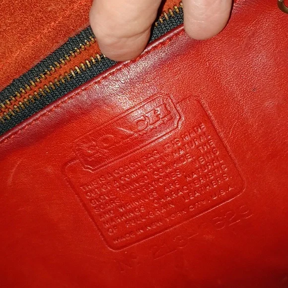 VINTAGE COACH  'NYC' EARLY 80'S SADDLERY BAG - Picture 16 of 17